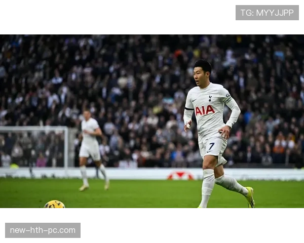 孙兴慜训练还没结束吧？外面小店老板都快认出他家鞋了！